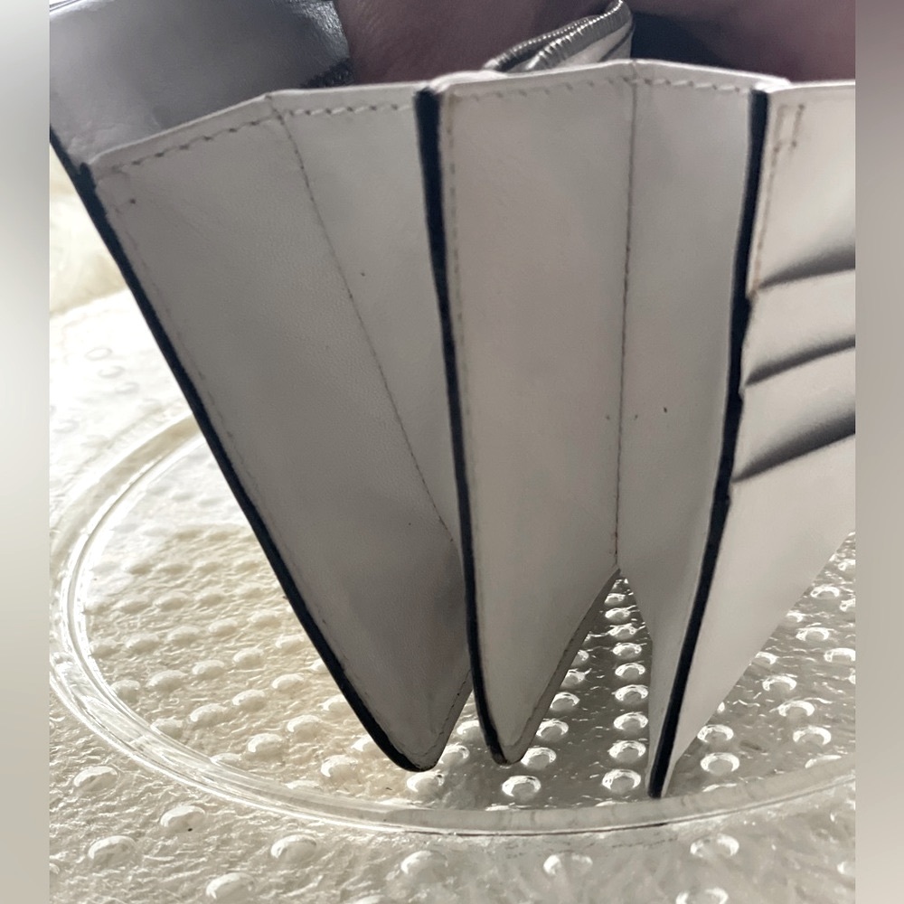 BALLY Leather Wallet - Picture 3 of 14